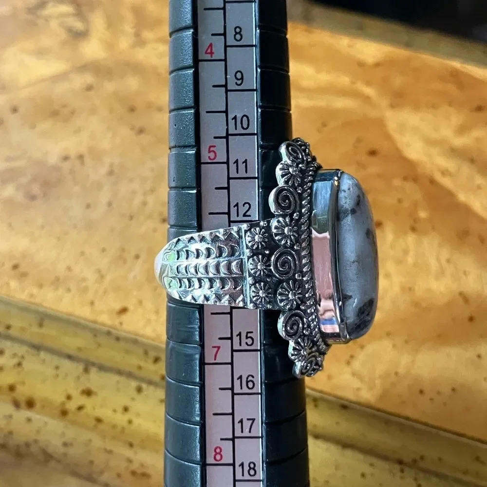 Genuine White Buffalo Sterling Silver Artistic Ring Size 6